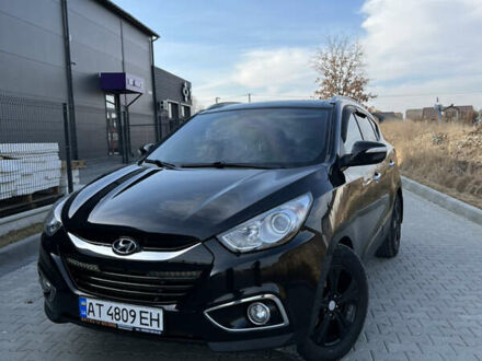 Черный Хендай их35, объемом двигателя 2 л и пробегом 183 тыс. км за 13300 $, фото 1 на Automoto.ua