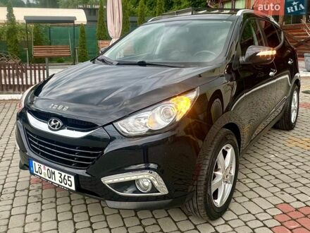 Черный Хендай их35, объемом двигателя 2 л и пробегом 204 тыс. км за 12400 $, фото 1 на Automoto.ua