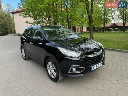 Черный Хендай их35, объемом двигателя 1.69 л и пробегом 189 тыс. км за 10500 $, фото 1 на Automoto.ua