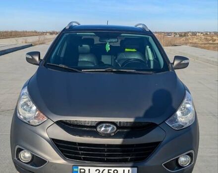 Чорний Хендай іх35, об'ємом двигуна 2 л та пробігом 298 тис. км за 8600 $, фото 1 на Automoto.ua