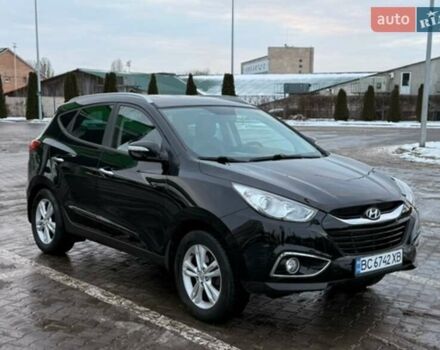 Черный Хендай их35, объемом двигателя 2 л и пробегом 73 тыс. км за 13999 $, фото 1 на Automoto.ua