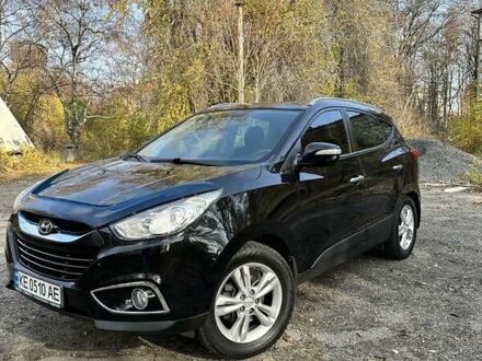 Чорний Хендай іх35, об'ємом двигуна 2 л та пробігом 137 тис. км за 14000 $, фото 1 на Automoto.ua