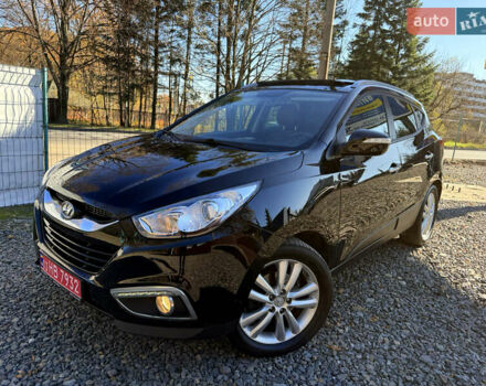 Черный Хендай их35, объемом двигателя 2 л и пробегом 153 тыс. км за 13999 $, фото 1 на Automoto.ua