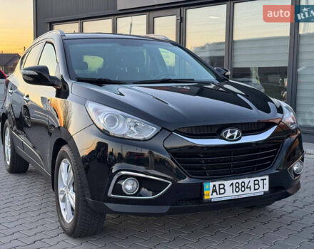 Черный Хендай их35, объемом двигателя 2 л и пробегом 178 тыс. км за 12500 $, фото 1 на Automoto.ua