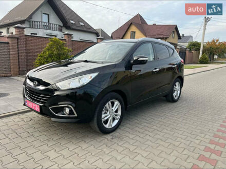 Черный Хендай их35, объемом двигателя 2 л и пробегом 202 тыс. км за 15700 $, фото 1 на Automoto.ua