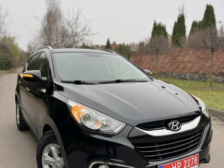 Чорний Хендай іх35, об'ємом двигуна 2 л та пробігом 177 тис. км за 14550 $, фото 1 на Automoto.ua