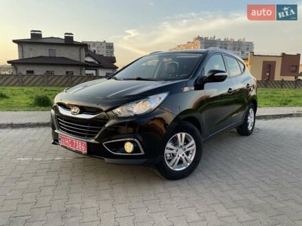 Хендай іх35 2013 у Рівному на Automoto.ua Чорний Хендай іх35, об'ємом двигуна 2 л та пробігом 168 тис. км за 13800 $, фото 1 на Automoto.ua
