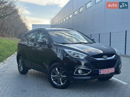 Черный Хендай их35, объемом двигателя 2 л и пробегом 237 тыс. км за 15150 $, фото 1 на Automoto.ua