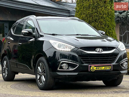 Черный Хендай их35, объемом двигателя 2 л и пробегом 238 тыс. км за 15650 $, фото 1 на Automoto.ua