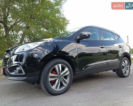 Черный Хендай их35, объемом двигателя 2 л и пробегом 207 тыс. км за 15750 $, фото 1 на Automoto.ua