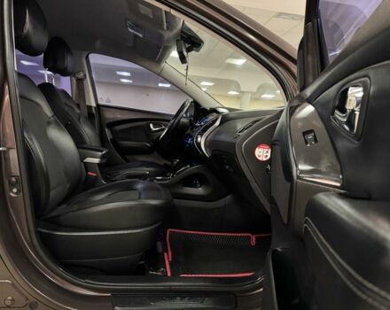 Хендай их35 2011 в Кропивницком (Кировограде) на Automoto.ua Коричневый Хендай их35, объемом двигателя 2 л и пробегом 167 тыс. км за 11900 $, фото 8 на Automoto.ua