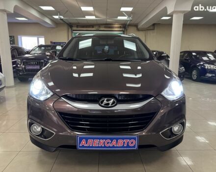 Хендай их35 2011 в Кропивницком (Кировограде) на Automoto.ua Коричневый Хендай их35, объемом двигателя 0 л и пробегом 167 тыс. км за 11900 $, фото 4 на Automoto.ua