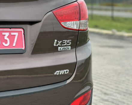 Коричневый Хендай их35, объемом двигателя 2 л и пробегом 209 тыс. км за 12200 $, фото 13 на Automoto.ua