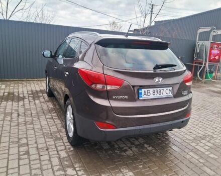 Коричневый Хендай их35, объемом двигателя 1.7 л и пробегом 309 тыс. км за 11500 $, фото 9 на Automoto.ua