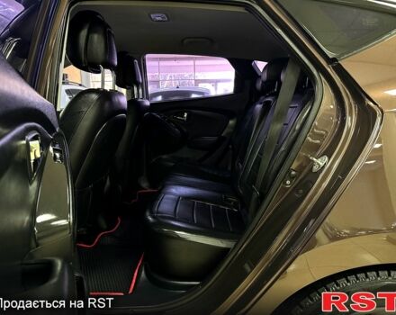 Хендай их35 2011 в Кропивницком (Кировограде) на Automoto.ua Коричневый Хендай их35, объемом двигателя 2 л и пробегом 167 тыс. км за 11900 $, фото 6 на Automoto.ua