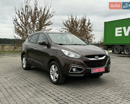 Коричневый Хендай их35, объемом двигателя 2 л и пробегом 209 тыс. км за 12200 $, фото 14 на Automoto.ua