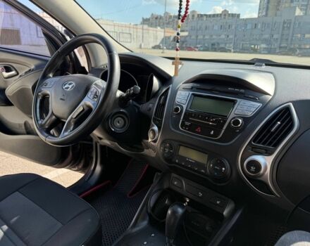 Хендай их35 2011 в Киеве на Automoto.ua Коричневый Хендай их35, объемом двигателя 2 л и пробегом 342 тыс. км за 11000 $, фото 21 на Automoto.ua