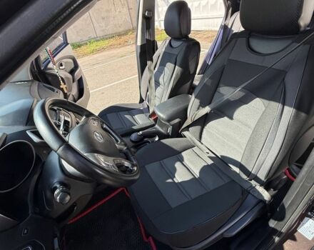 Хендай их35 2011 в Киеве на Automoto.ua Коричневый Хендай их35, объемом двигателя 2 л и пробегом 342 тыс. км за 11000 $, фото 14 на Automoto.ua