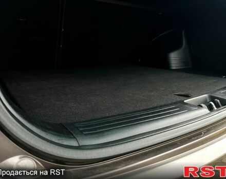 Коричневий Хендай іх35, об'ємом двигуна 2 л та пробігом 301 тис. км за 13500 $, фото 2 на Automoto.ua