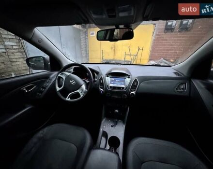 Коричневий Хендай іх35, об'ємом двигуна 2 л та пробігом 226 тис. км за 11500 $, фото 5 на Automoto.ua