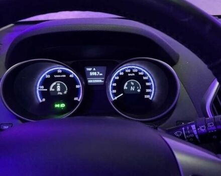 Коричневий Хендай іх35, об'ємом двигуна 2 л та пробігом 226 тис. км за 11500 $, фото 8 на Automoto.ua