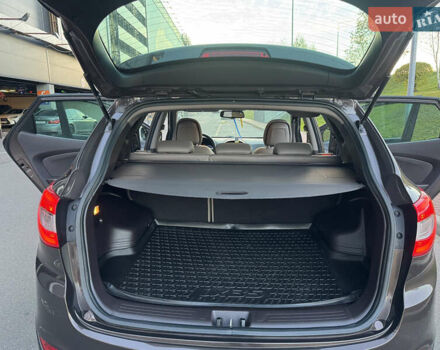 Коричневий Хендай іх35, об'ємом двигуна 2 л та пробігом 176 тис. км за 14500 $, фото 78 на Automoto.ua