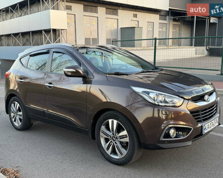 Коричневий Хендай іх35, об'ємом двигуна 2 л та пробігом 176 тис. км за 14500 $, фото 17 на Automoto.ua