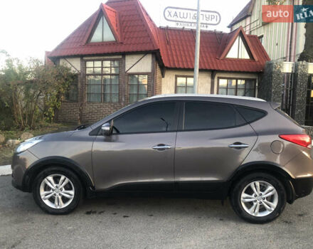 Коричневий Хендай іх35, об'ємом двигуна 2 л та пробігом 191 тис. км за 12500 $, фото 13 на Automoto.ua