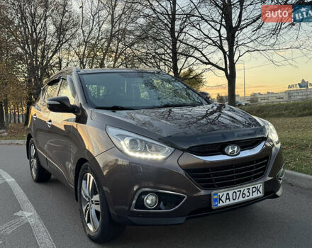 Коричневий Хендай іх35, об'ємом двигуна 2 л та пробігом 176 тис. км за 14500 $, фото 1 на Automoto.ua