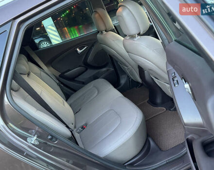 Коричневий Хендай іх35, об'ємом двигуна 2 л та пробігом 176 тис. км за 14500 $, фото 65 на Automoto.ua