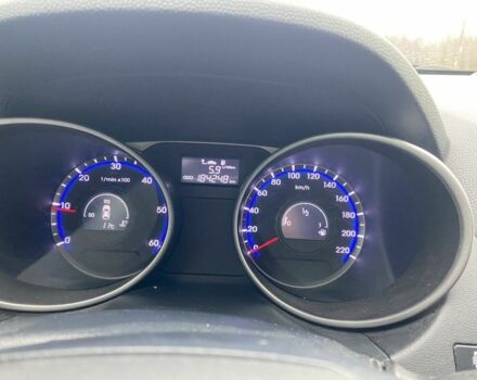 Коричневый Хендай их35, объемом двигателя 2 л и пробегом 185 тыс. км за 10615 $, фото 6 на Automoto.ua