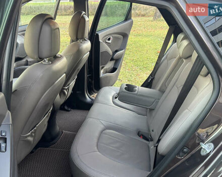 Коричневий Хендай іх35, об'ємом двигуна 2 л та пробігом 176 тис. км за 14500 $, фото 86 на Automoto.ua