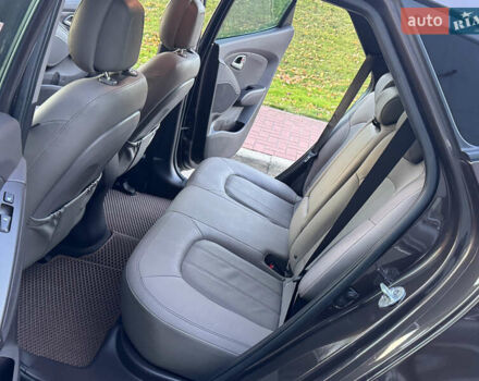 Коричневий Хендай іх35, об'ємом двигуна 2 л та пробігом 176 тис. км за 14500 $, фото 62 на Automoto.ua