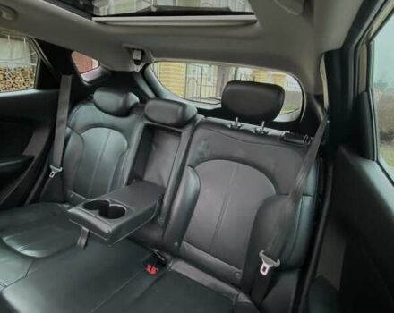 Коричневый Хендай их35, объемом двигателя 2 л и пробегом 63 тыс. км за 16000 $, фото 13 на Automoto.ua