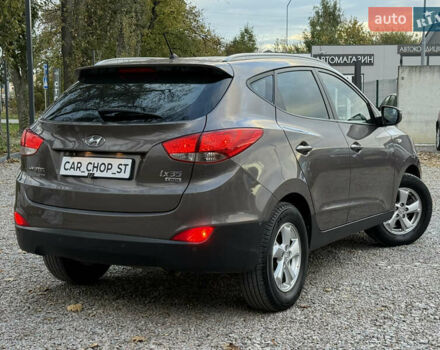 Хендай их35 2013 в Стрые на Automoto.ua Коричневый Хендай их35, объемом двигателя 1.7 л и пробегом 218 тыс. км за 12700 $, фото 1 на Automoto.ua
