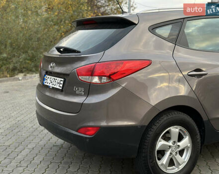 Коричневый Хендай их35, объемом двигателя 1.7 л и пробегом 217 тыс. км за 12499 $, фото 8 на Automoto.ua