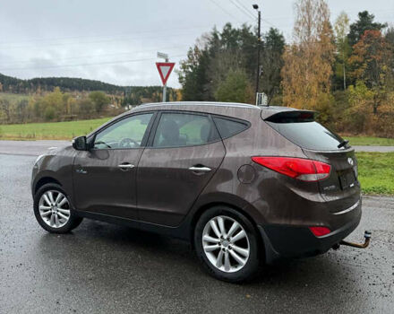 Коричневый Хендай их35, объемом двигателя 0 л и пробегом 193 тыс. км за 6910 $, фото 1 на Automoto.ua