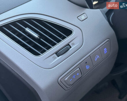 Коричневий Хендай іх35, об'ємом двигуна 2 л та пробігом 176 тис. км за 14500 $, фото 50 на Automoto.ua