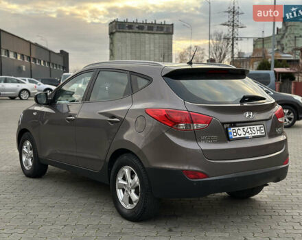 Коричневый Хендай их35, объемом двигателя 1.7 л и пробегом 217 тыс. км за 12499 $, фото 24 на Automoto.ua