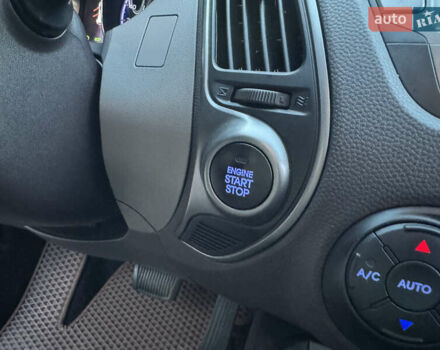 Коричневий Хендай іх35, об'ємом двигуна 2 л та пробігом 176 тис. км за 14500 $, фото 40 на Automoto.ua