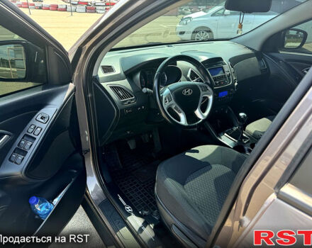 Коричневий Хендай іх35, об'ємом двигуна 1.7 л та пробігом 206 тис. км за 12600 $, фото 8 на Automoto.ua