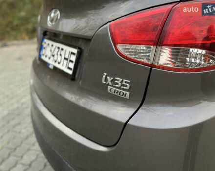 Коричневый Хендай их35, объемом двигателя 1.7 л и пробегом 217 тыс. км за 12499 $, фото 20 на Automoto.ua