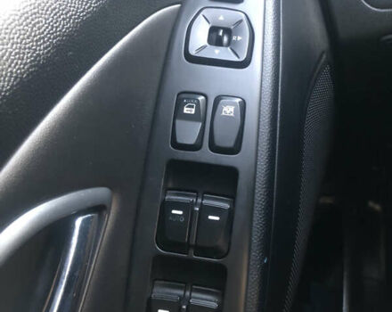 Коричневий Хендай іх35, об'ємом двигуна 2 л та пробігом 191 тис. км за 12500 $, фото 10 на Automoto.ua