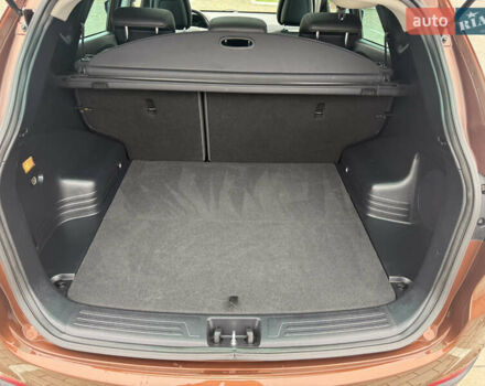 Коричневий Хендай іх35, об'ємом двигуна 2 л та пробігом 211 тис. км за 17400 $, фото 50 на Automoto.ua