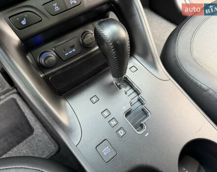 Коричневий Хендай іх35, об'ємом двигуна 2 л та пробігом 230 тис. км за 15300 $, фото 46 на Automoto.ua