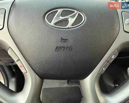 Коричневий Хендай іх35, об'ємом двигуна 2 л та пробігом 230 тис. км за 15300 $, фото 42 на Automoto.ua