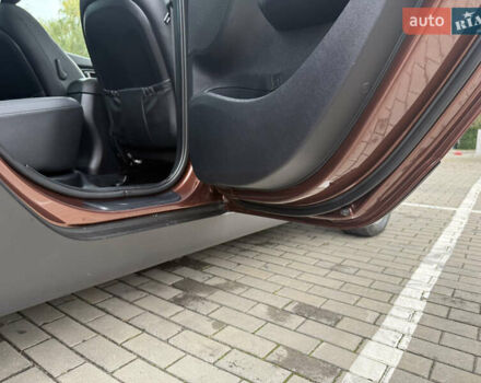 Коричневий Хендай іх35, об'ємом двигуна 2 л та пробігом 211 тис. км за 17400 $, фото 72 на Automoto.ua