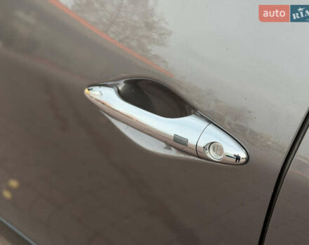 Коричневий Хендай іх35, об'ємом двигуна 2 л та пробігом 230 тис. км за 15300 $, фото 14 на Automoto.ua