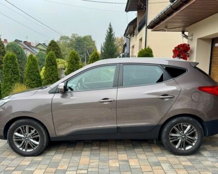 Коричневый Хендай их35, объемом двигателя 1.6 л и пробегом 144 тыс. км за 8800 $, фото 4 на Automoto.ua