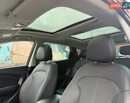 Коричневий Хендай іх35, об'ємом двигуна 2 л та пробігом 211 тис. км за 17400 $, фото 118 на Automoto.ua